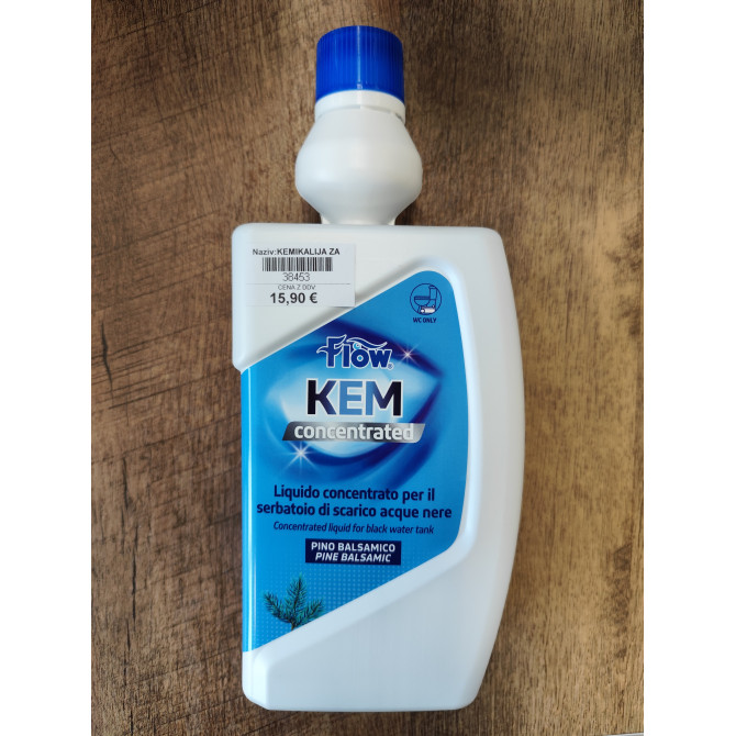Kemikalija za WC FlowKem KONCENTRAT smreka 780 ml
