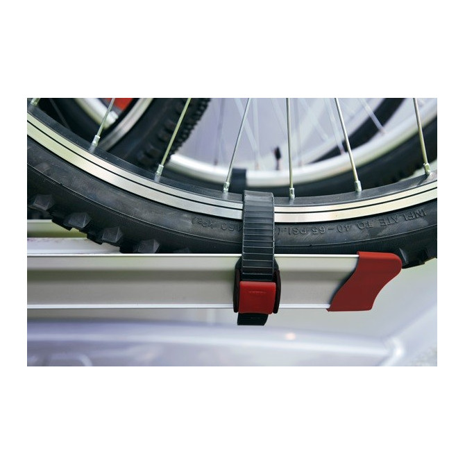 PAS PRITRJEVALNI ZA KOLESA